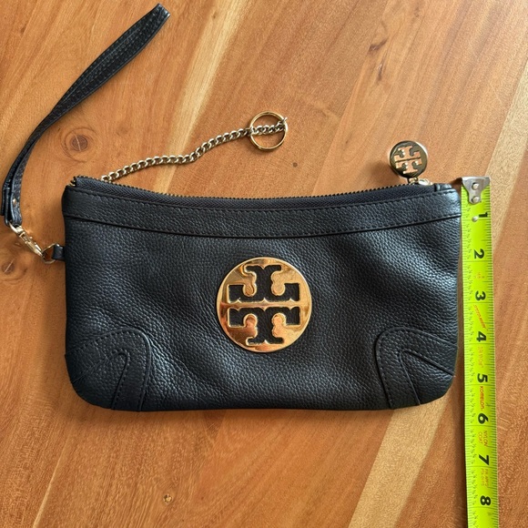 Tory Burch Black Leather Wristlet w/ Gold Logo | Classic Zip Pouch - Picture 4 of 8